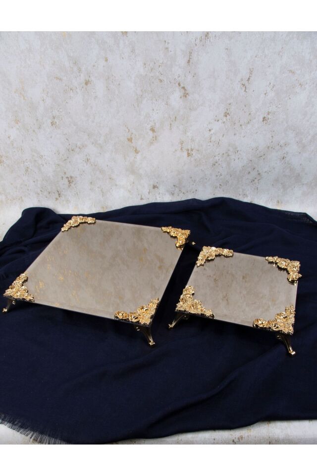 METAL AYAKLI BRONZ AYNALI SUNUM TEPSİSİ 2Lİ 2 BOY 30X30 20X20